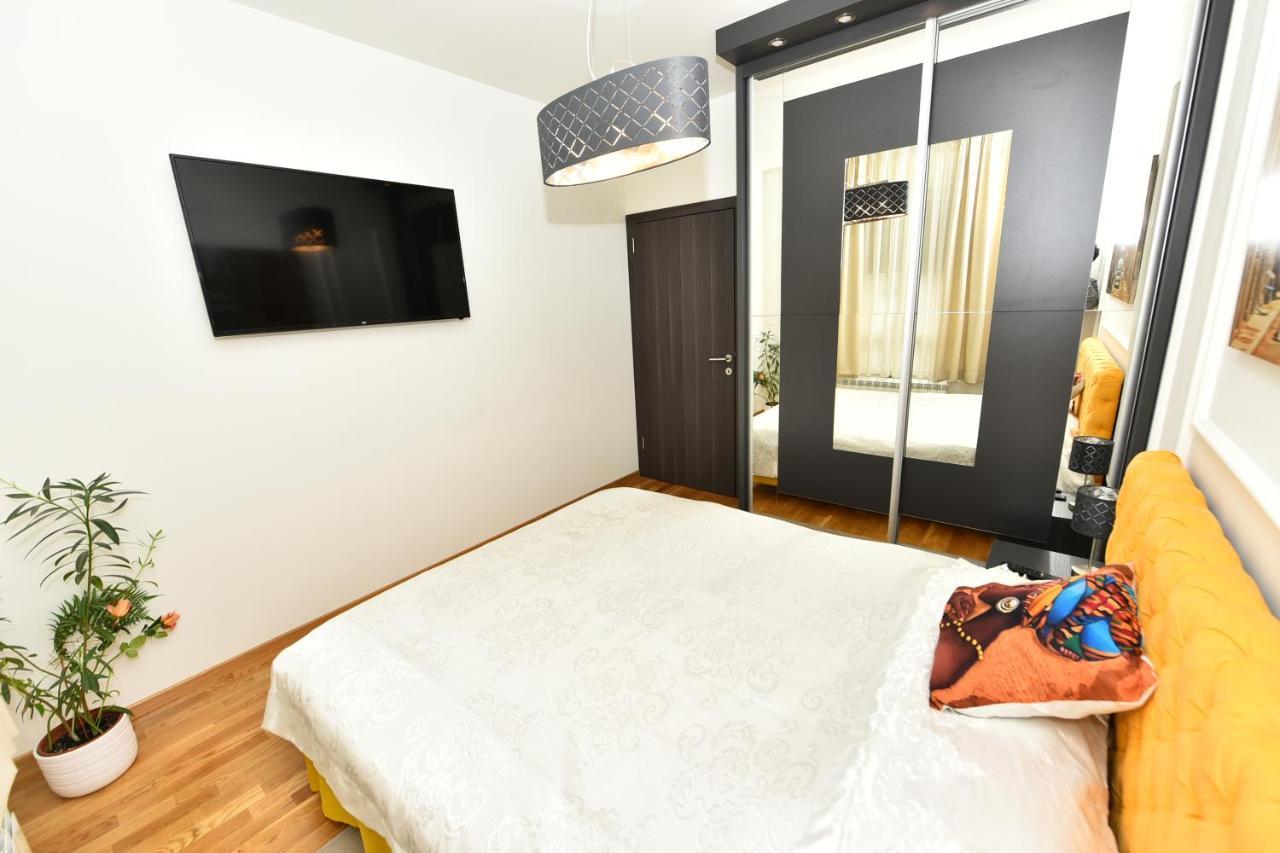 Grand Lux Apartman Čačak Exterior foto