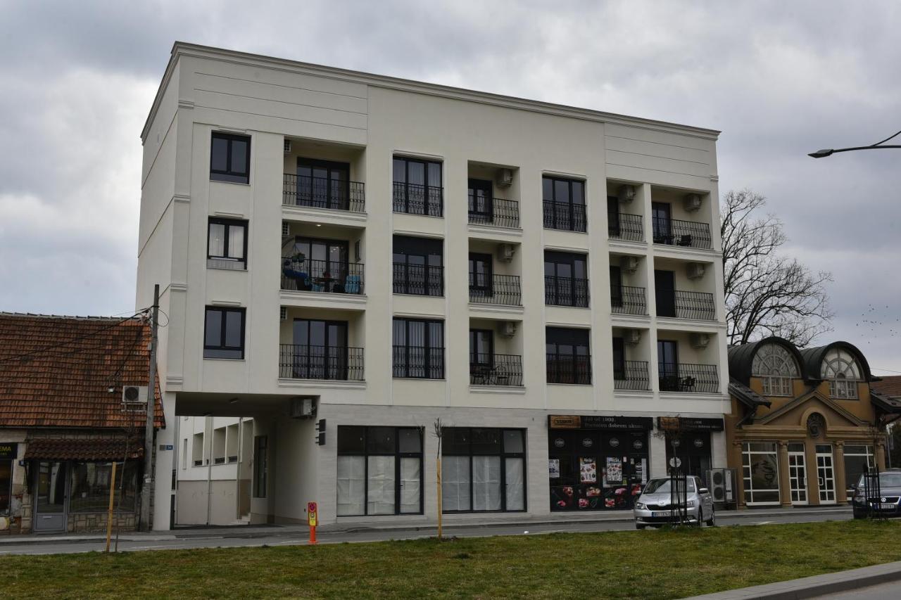 Grand Lux Apartman Čačak Exterior foto